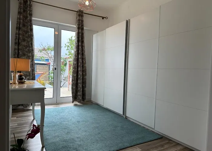 Populo Willa Ponta Delgada